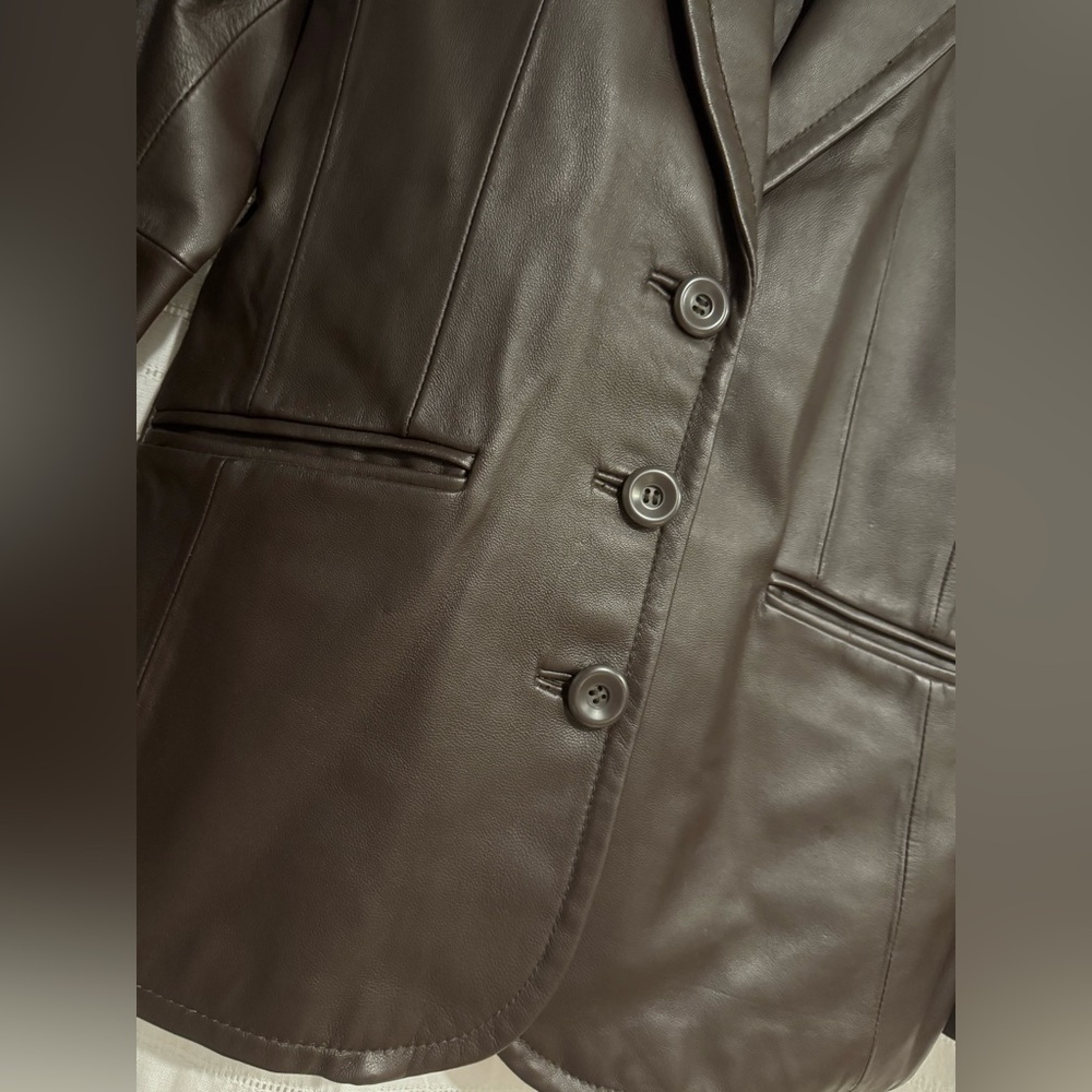 Like-New Worthington Brown Genuine Lambskin Leather Jacket Size Small - Picture 2 of 6